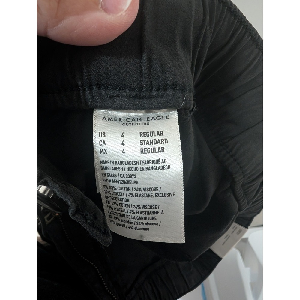 American Eagle, NWT, Size 4 Women's Stretch Jegging Jogger, Black, Utility - Picture 8 of 8